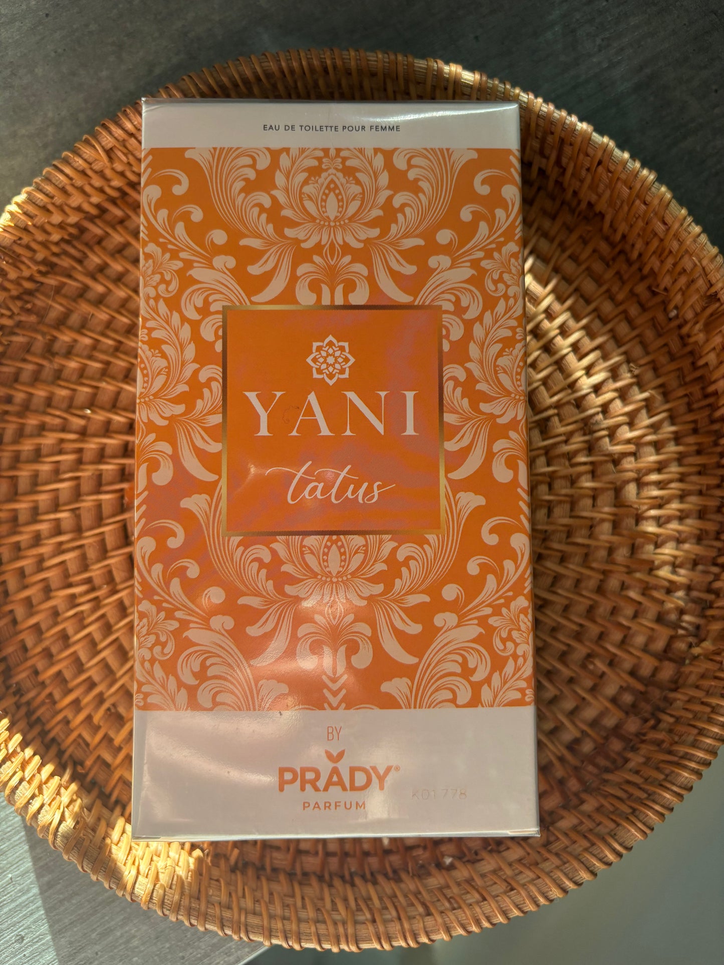 Parfum Yani tatus